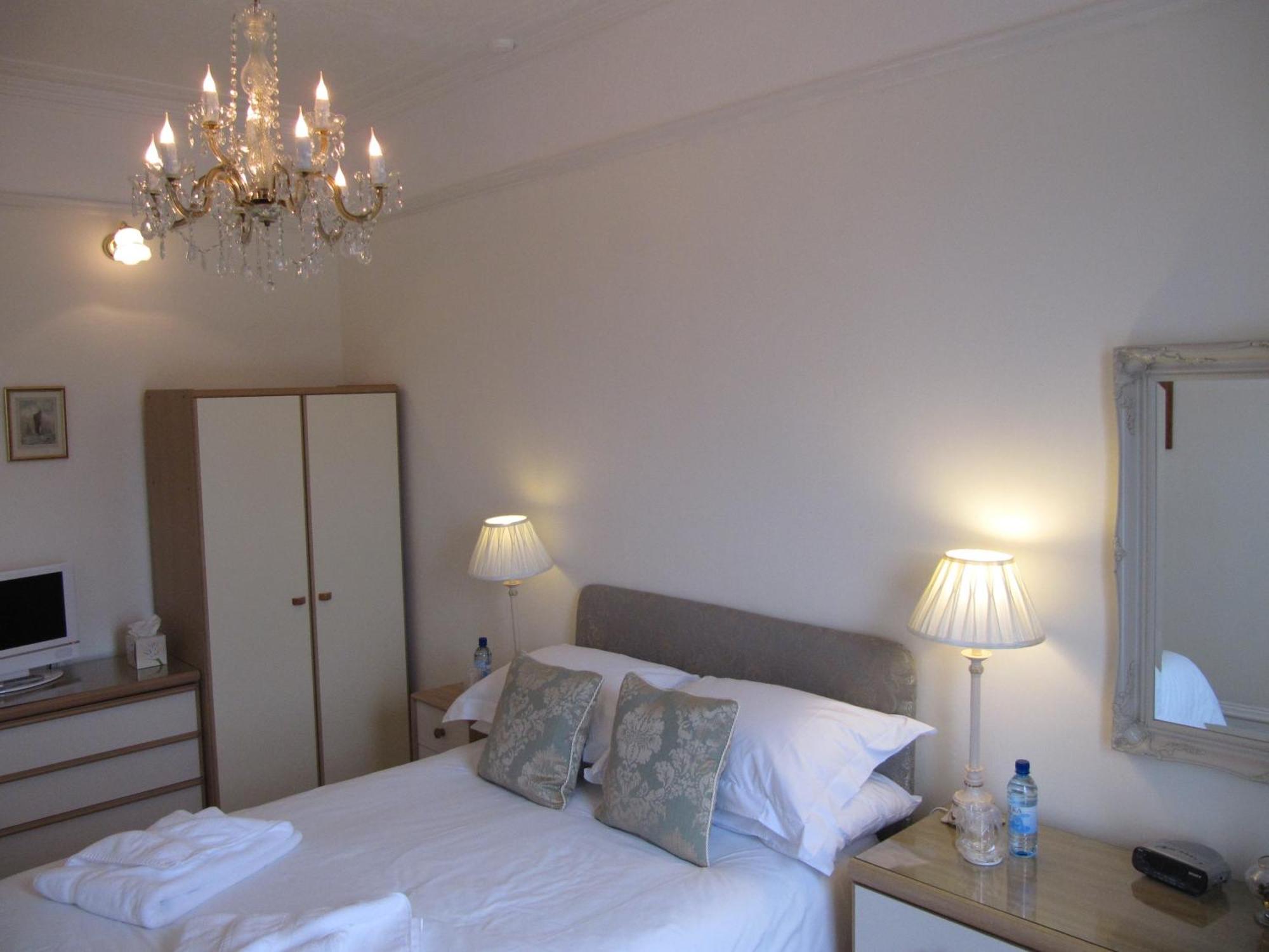 The Shirley Bed and Breakfast Torquay Eksteriør billede